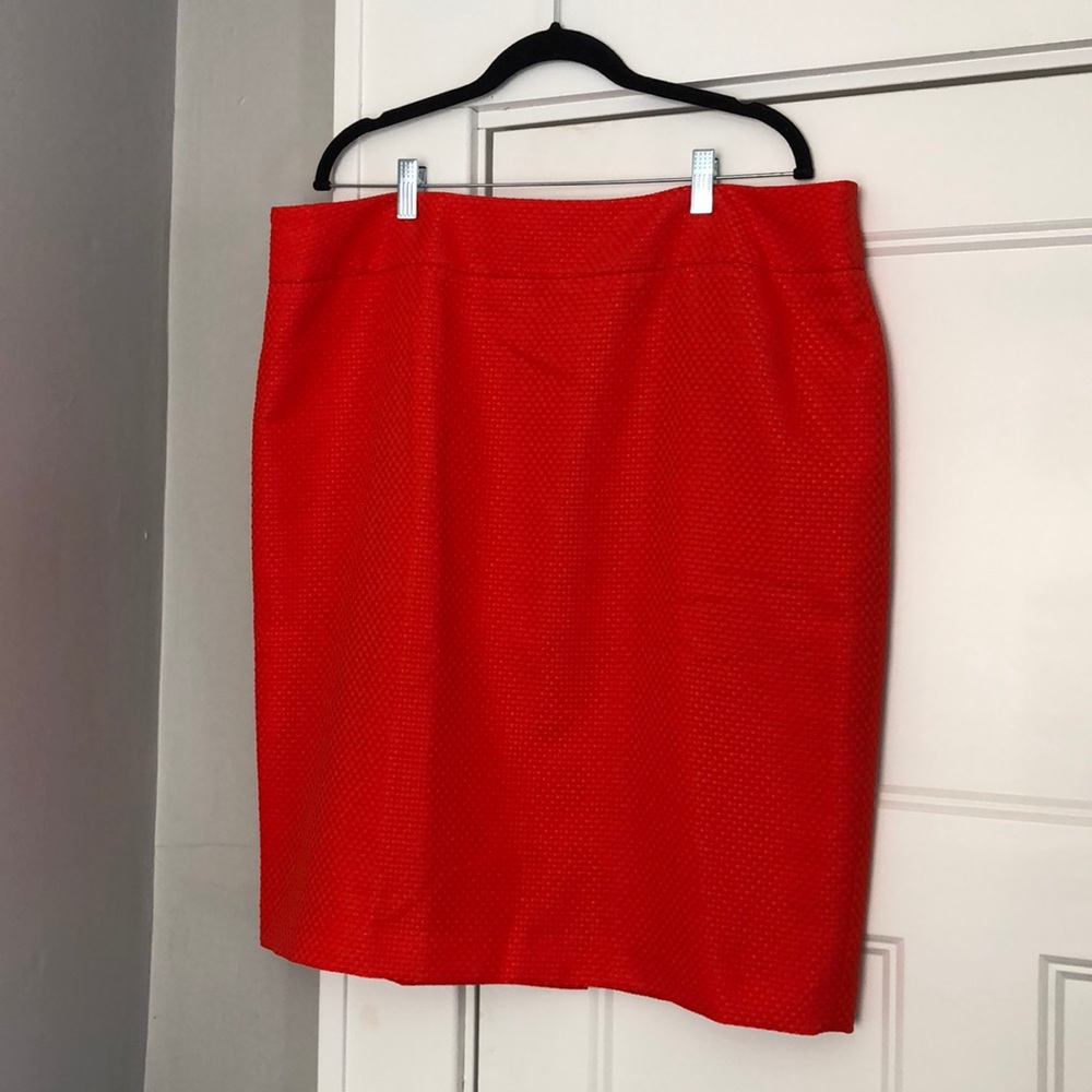 Kasper pencil skirt